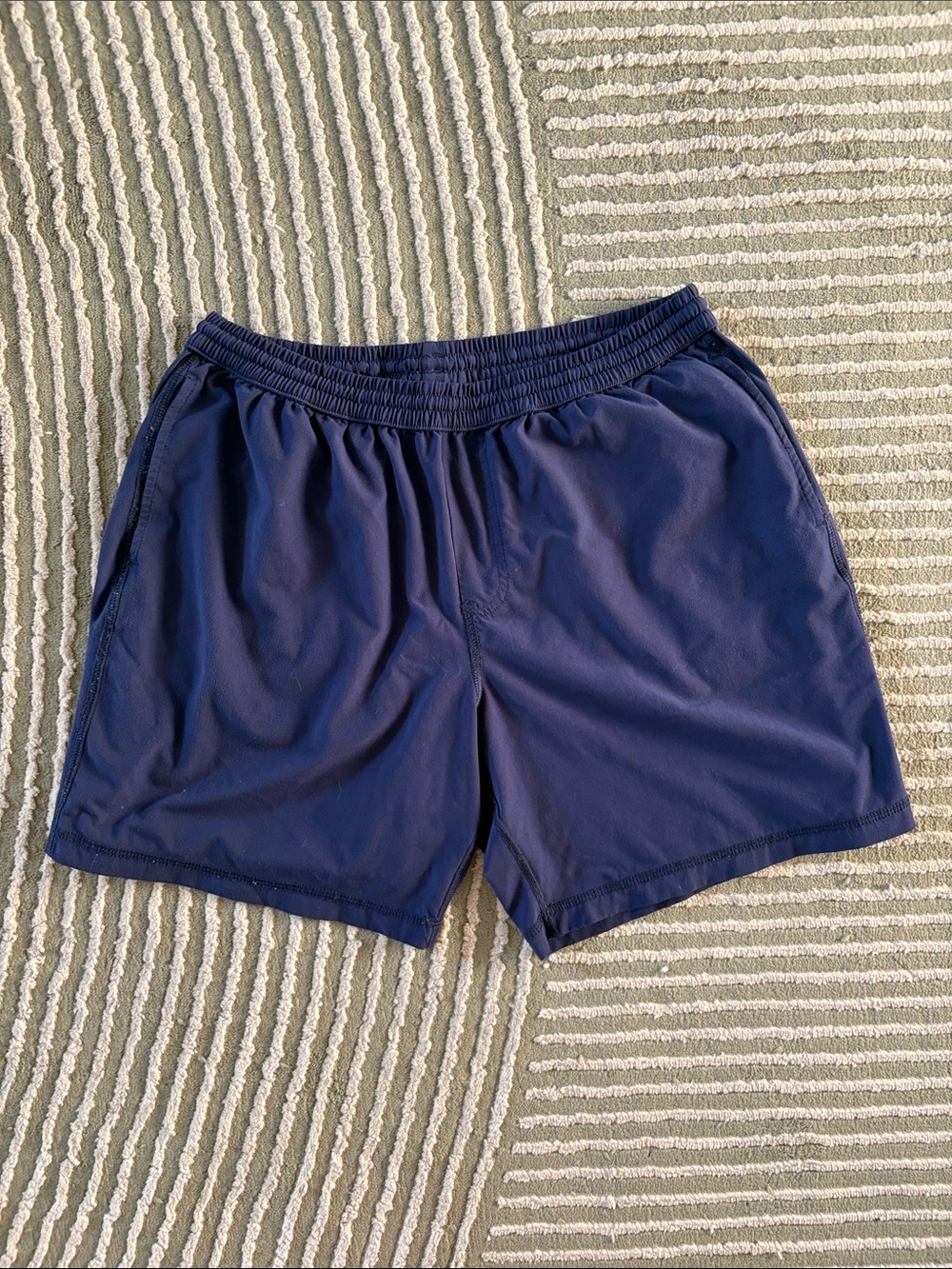 Chubbies Navy Blue Swim 7” Shorts XL